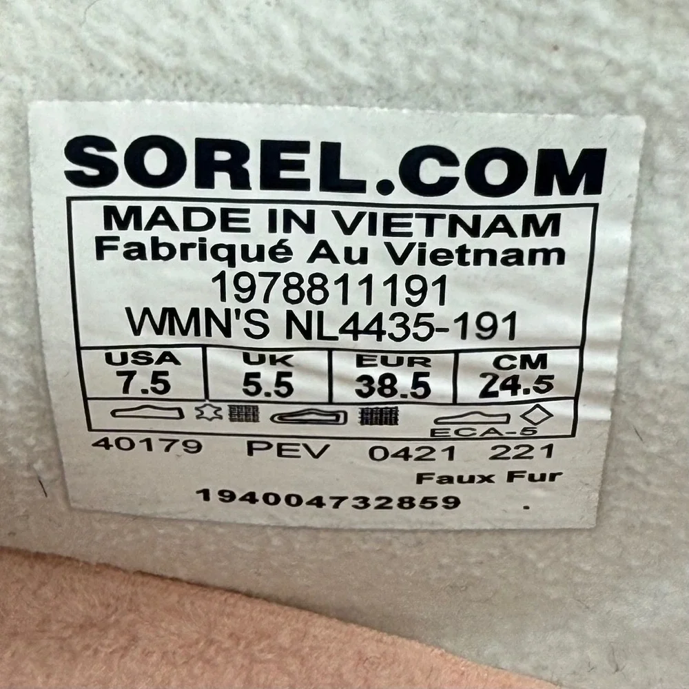Sorel Out N About III Conquest Boot Chalk Sea‎ Salt Waterproof Hiking Womens 7.5